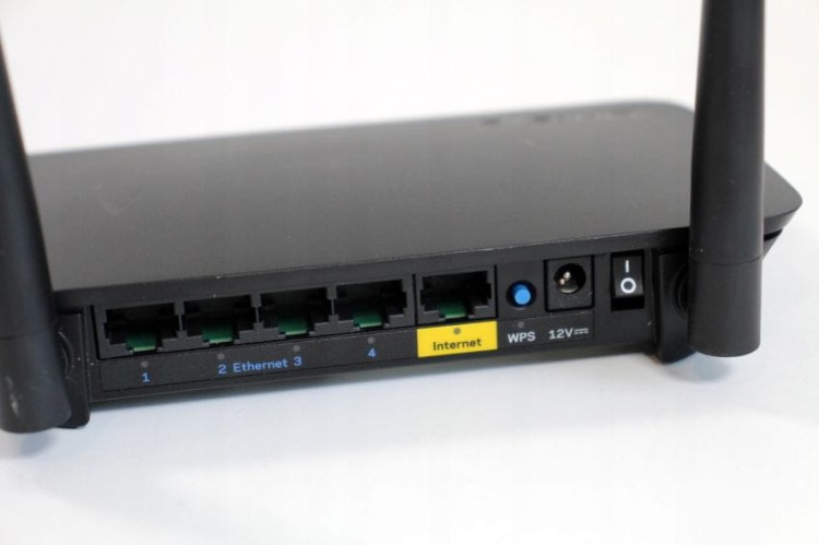 Router-Linksys-E5400-EU-802-11a-b-g-n-ac-1200Mb-s-Kod-producenta-E5400-EU.jpg