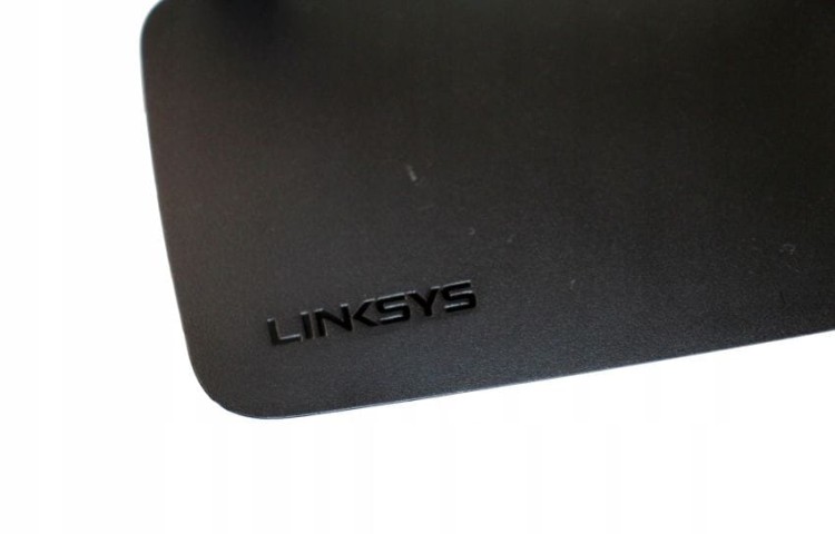 Router-Linksys-E5400-EU-802-11a-b-g-n-ac-1200Mb-s-Model-E5400.jpg