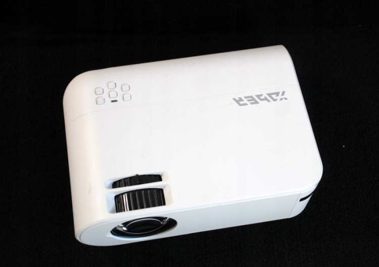 YABER-V2-mini-rzutnik-projektor-WiFi-6000lm-1080P-Kod-producenta-1214.jpg