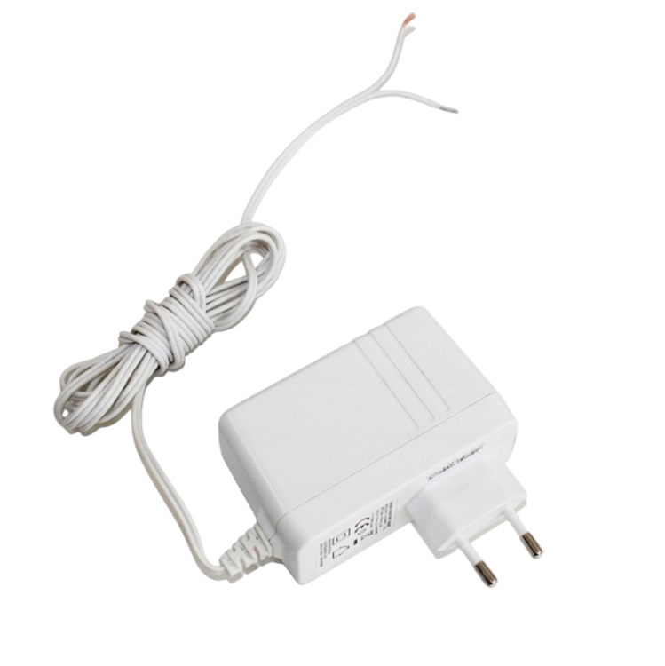 Zasilacz-do-oswietlenia-paski-tasmy-LED-30W-12V-2-5A-2-zyly-Photoroom.png