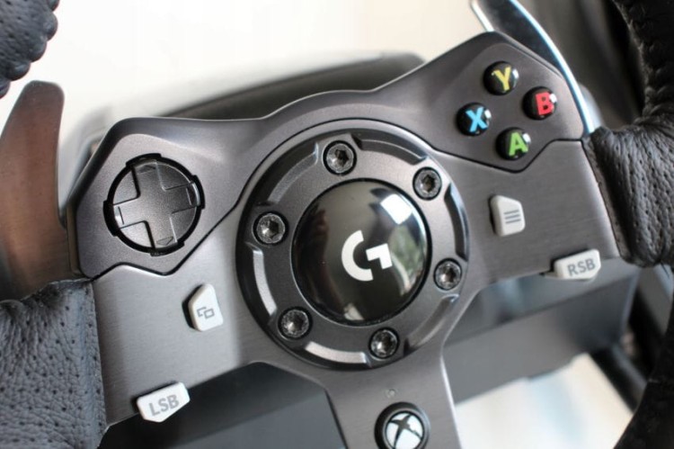 KIEROWNICA-LOGITECH-G920-DRIVING-FORCE-DO-XBOX-uz-Model-G920-Driving-Force.jpg