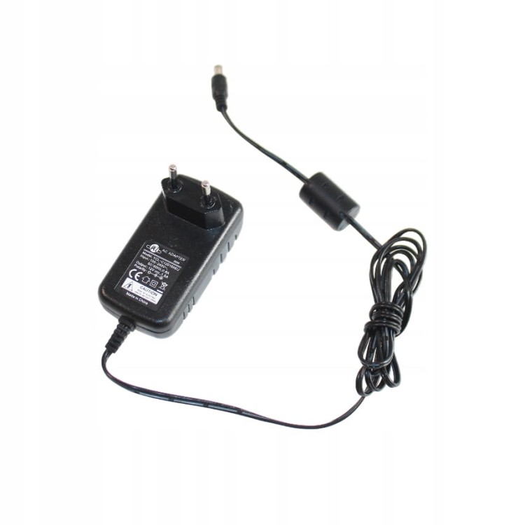 Zasilacz wtyczkowy uniwersalny DC 12V 1.5A 18W DC 5.5/2.1 YCL-C120150EU.jpg