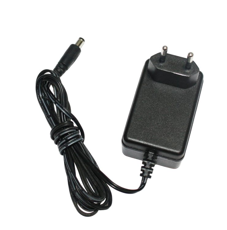 Zasilacz Ładowarka DC 15V 1.2A 5.5/2.5 18W LEI MU18-2150120-C5.png