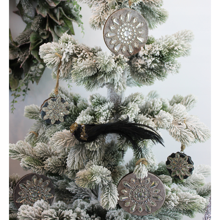 Zawieszka-dekoracyjna-na-choinke-11-cm-Decodomi-Motyw-inny (1).png