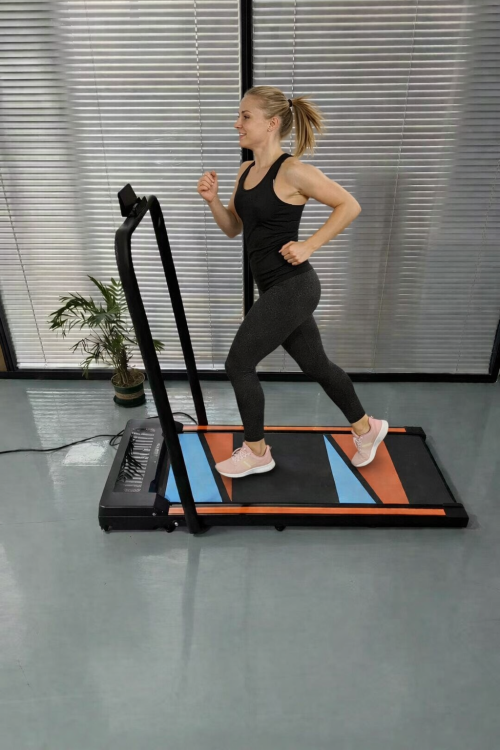 Bieżnia domowa F8050 elektryczna składana 10 km/h wyświetlacz rama pilot.png