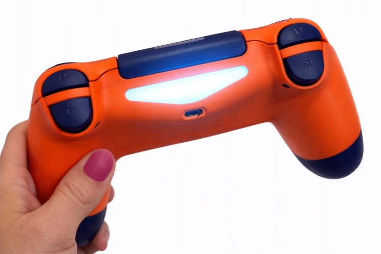 KONTROLER-PAD-BEZPRZEWODOWY-GAMEPAD-BLUETOOTH-PS4-ZAMIENNIK-DOUBLE-MOTOR-or-Zasilanie-akumulatorowe-USB.jpg