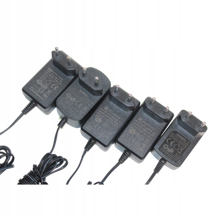 Ladowarka-zasilacz-DC-31V-0-45A-0-5A-5-5-2-1-mix-Stan-opakowania-zastepcze.jpg