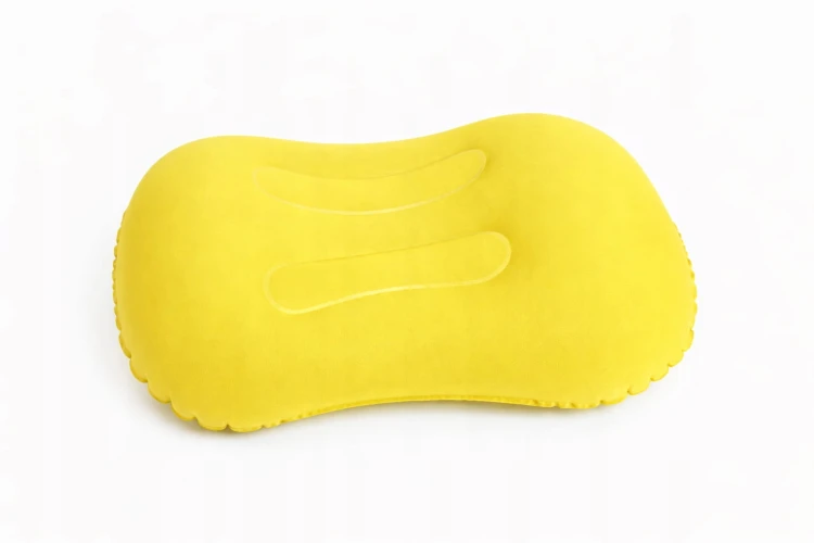 PODUSZKA PODRÓŻNA Dmuchana Turystyczna Kempingowa do samochodu żółta.jpg