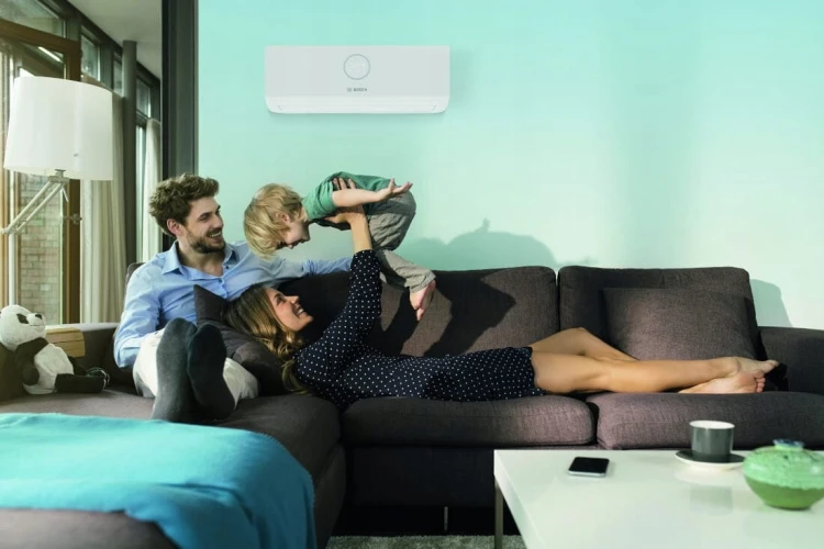 Klimatyzator Multi-Split Bosch Climate 5000 + 3 jednostki wewnętrzne CL3000.jpg