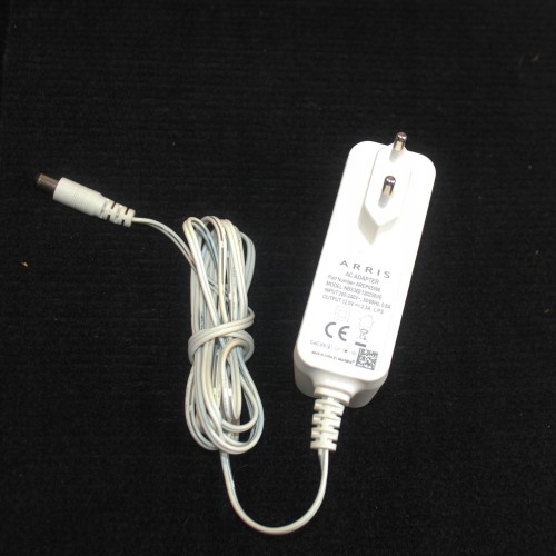 Zasilacz Ładowarka 30W DC 12V 2.5A 30W 6.0/2.5 ARRIS AREP05586.jpg