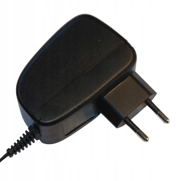 Zasilacz impulsowy DC 12V 1.5A 18W 5.5/2.1 Paski Taśmy LED Oświetlenie RGB.jpg