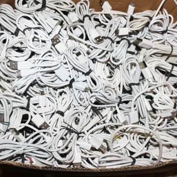 Screenshot 2025-01-30 at 10-56-47 Kabel USB-C do telefonu typu C przewód biały - Sklep Opinie Cena w Allegro.pl.png