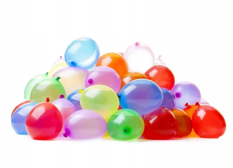 BALONY WODNE BOMBY 111 szt Szybkie Napełnianie Gwint na Śmingus Dyngus.jpg