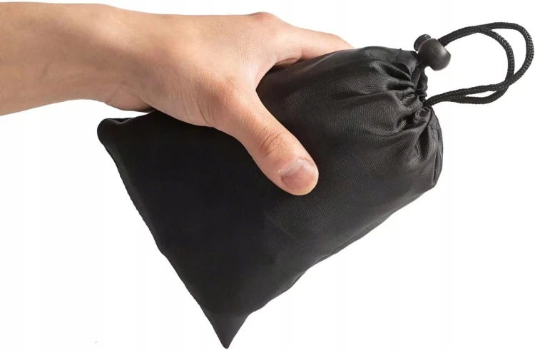 Nadmuchiwana Poduszka Podróżna na Szyję Rogal do Podróży zatyczki opaska.jpg