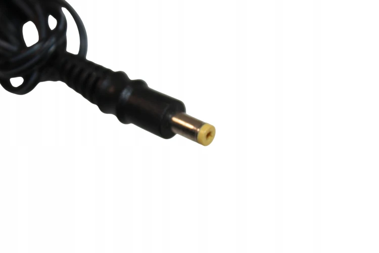 ZASILACZ ŁADOWARKA APD WA-23A15FG 15V 1.5A 22.5W Sieciowy Wtyk 4.8 1.7.jpg