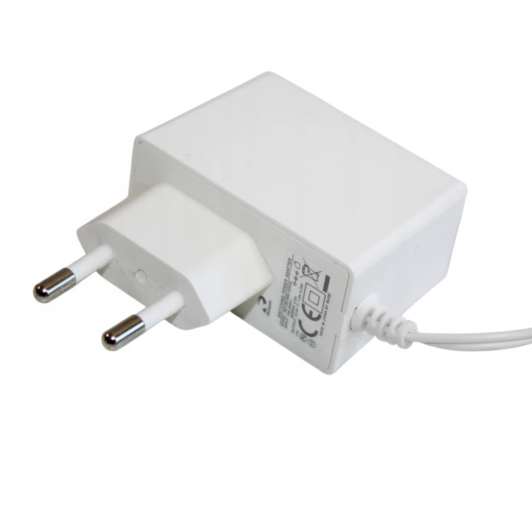 ZASILACZ SIECIOWY Adapter wtyczkowy 12V 1A 12W do LED Routerów 5.5 2.1.jpg