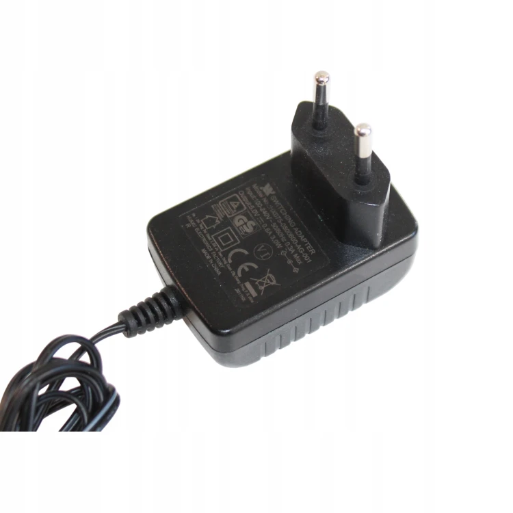 Zasilacz Ładowarka 5V 0.6A 3W 3.5/1.3 do elektroniki DIY RTV AGD ....jpg
