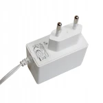 ZASILACZ SIECIOWY Adapter wtyczkowy 12V 1A 12W do LED Routerów 5.5 2.1