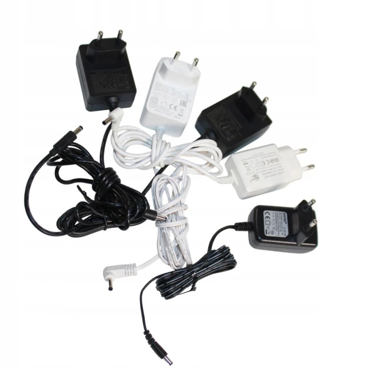 Zasilacz Ładowarka uniwersalna DC 24V 0.5A-0.9A 12W-24W wtyczka 5.5/2.1 mm.jpg