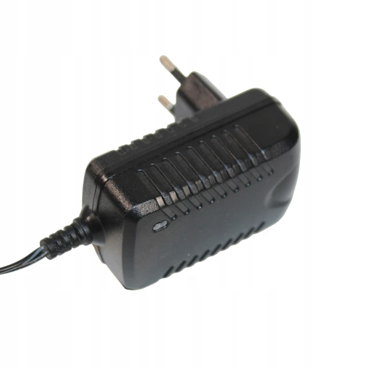 Ładowarka zasilacz Li-ion 21V 0.8A 2.5 16.8W BATTERY CHARGER HC1801-2100800.jpg