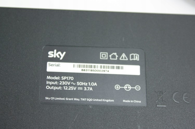 ZASILACZ-DC-12-25V-12V-3-7A-45W-sky-SP170-Model-SKY.jpg