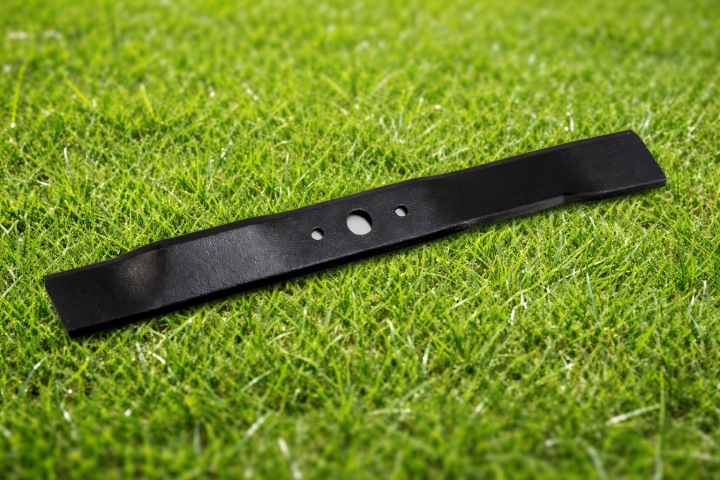 Nóż do kosiarki 476mm 1111-9155-01 Stiga.jpg