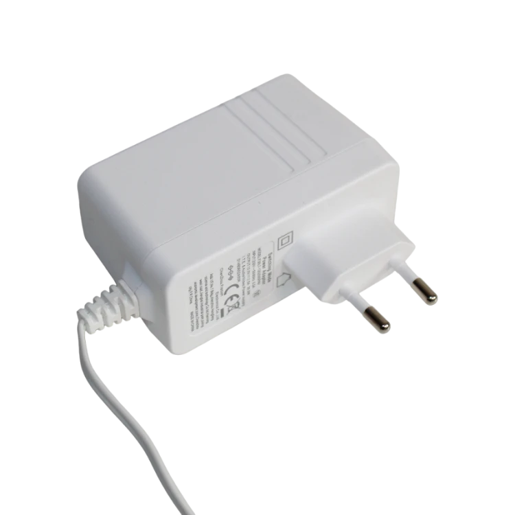 100 sztuk Zasilacz Ładowarka 12V 2.5A 30W 6.3/2.7 F30L7 kabel 2m.png