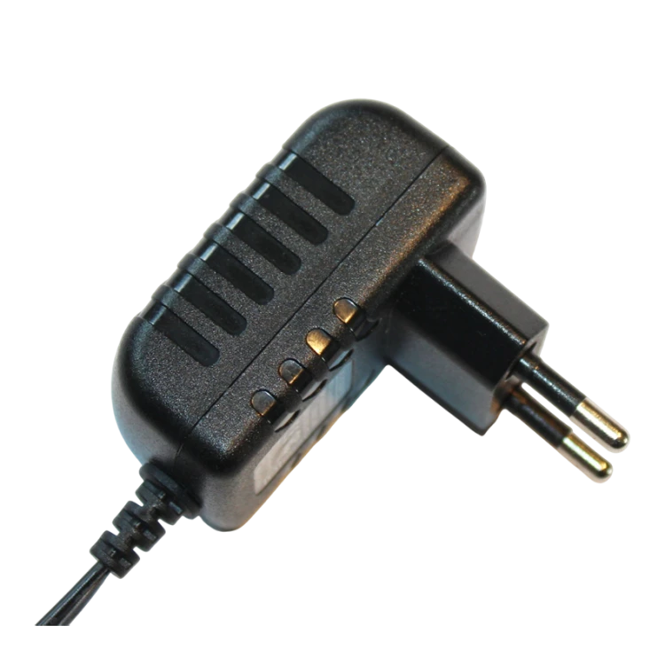 ZASILACZ-DC-5V-1-2A-6W-3-5-1-3-XHJ-050100E-Rodzaj-impulsowy-Photoroom(1).png