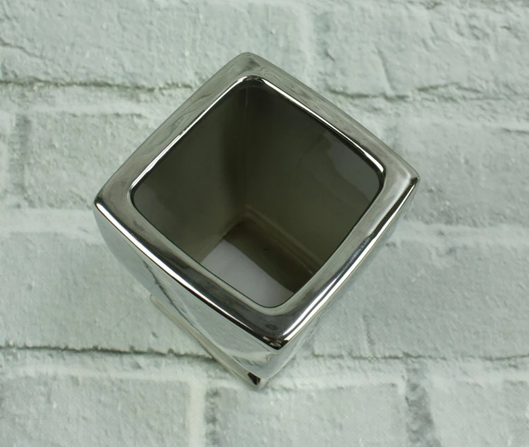 Doniczka Osłonka ceramiczna Pucharek Wazon Moon Silver.jpg