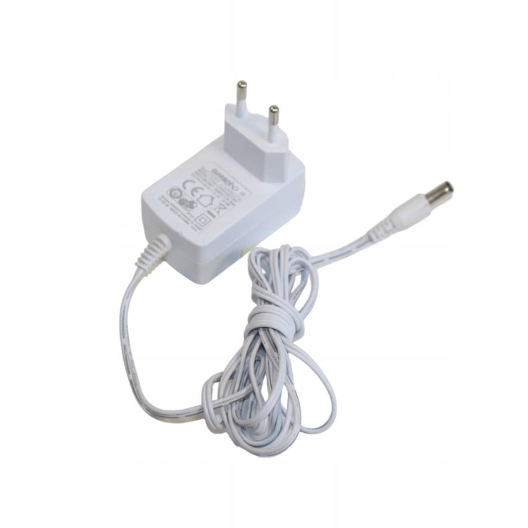 Ladowarka-zasilacz-DC-30V-0-5A-15W-5-5-2-1-CZH015300050EUWP-bialy-EAN-GTIN-5903696543781.jpg