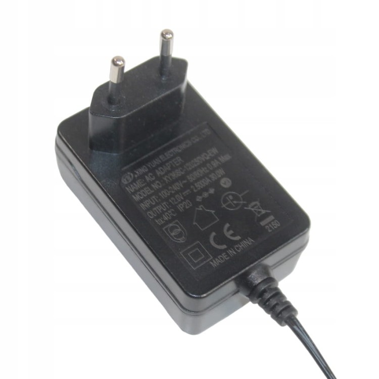 Zasilacz-Ladowarka-30W-12V-2-5A-5-5-2-5-XY36SC.jpg