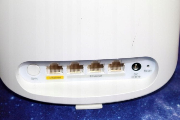 Router-NETGEAR-Orbi-RBR350-do-RBK352-Mesh-Wifi-6-Producent-Netgear.jpg