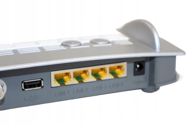 Router-AVM-FRITZ-Box-6490-Mesh-WIFI-AC1750-WAN-TV-VoIP-DECT-4x-1GB-USB-DLNA-Producent-AVM-FRITZ.jpg